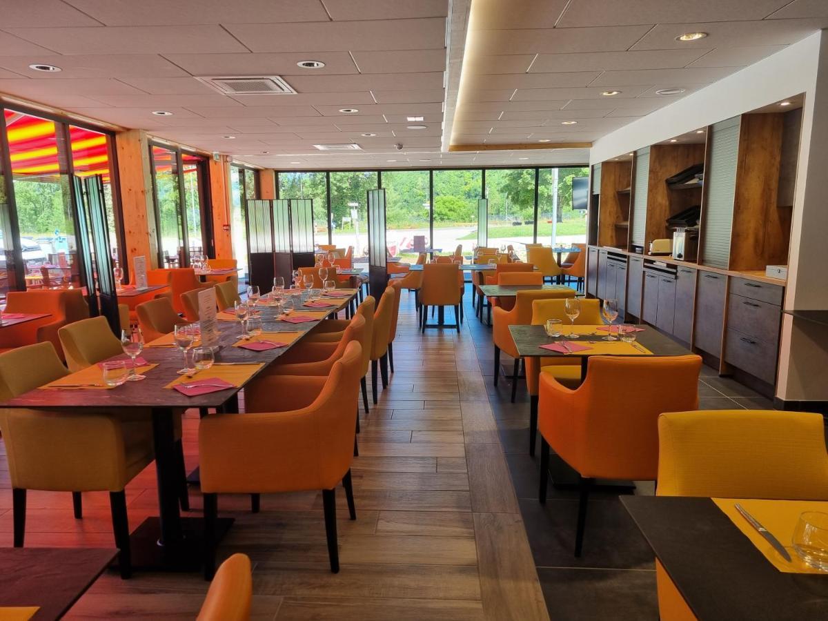 Hotel Restaurant Akena Molinges - La Brocatelle Сен-Клод Экстерьер фото