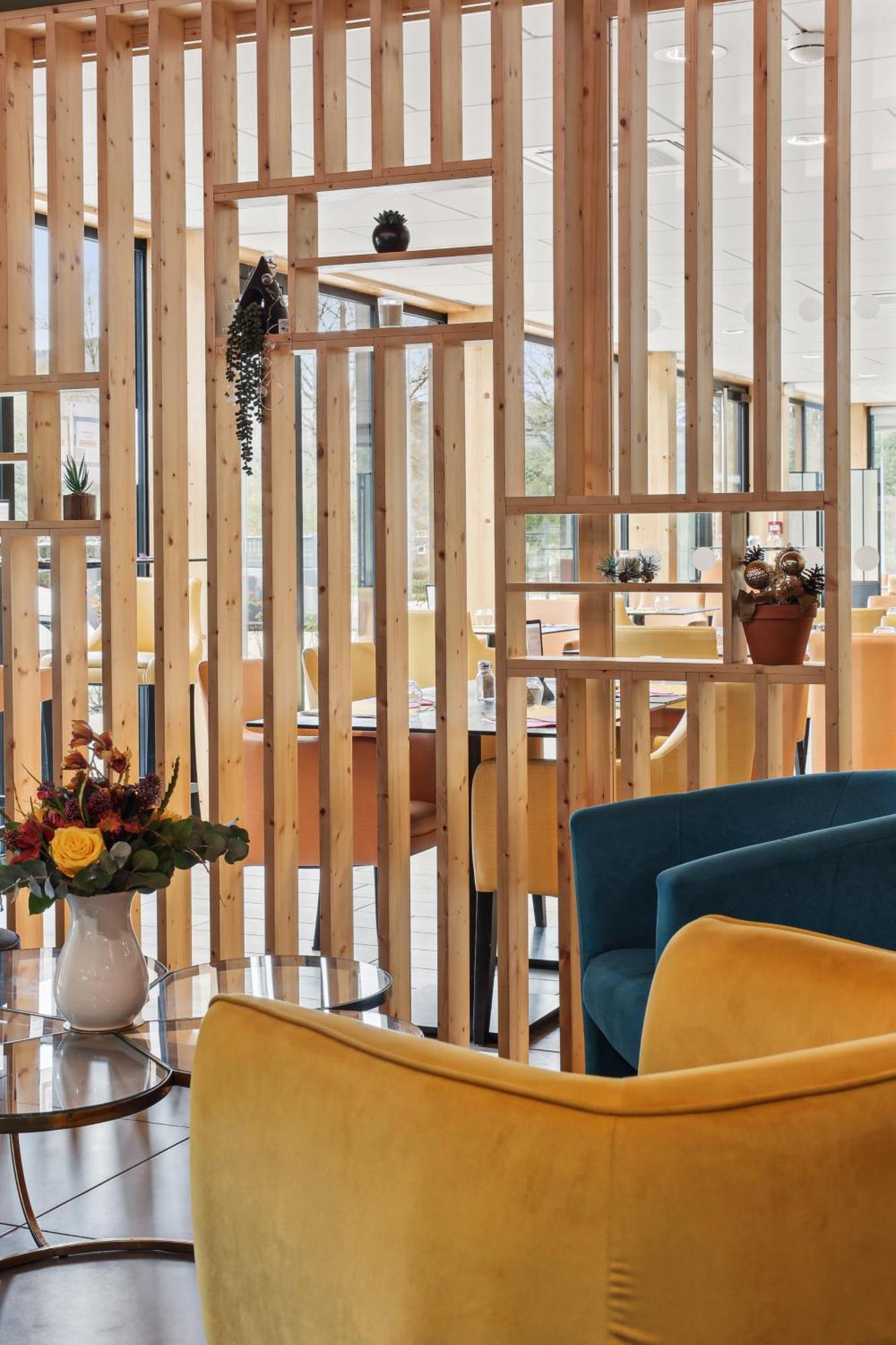 Hotel Restaurant Akena Molinges - La Brocatelle Сен-Клод Экстерьер фото